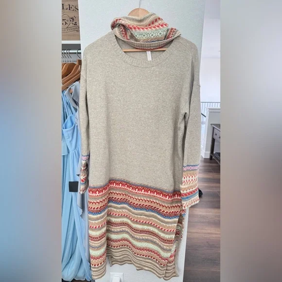 Anthropologie midi relaxed sweater dress with multicolor print - Picture 3 of 3